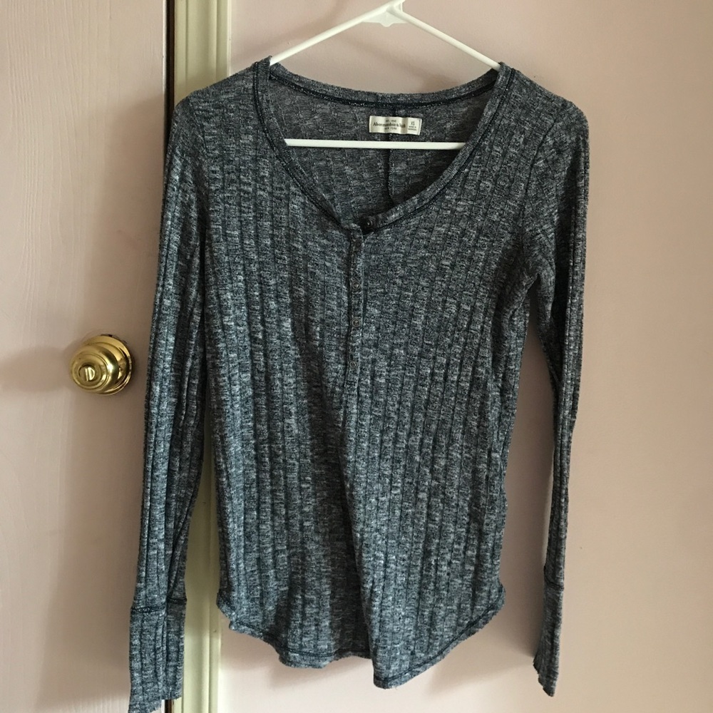 abercrombie long sleeve top